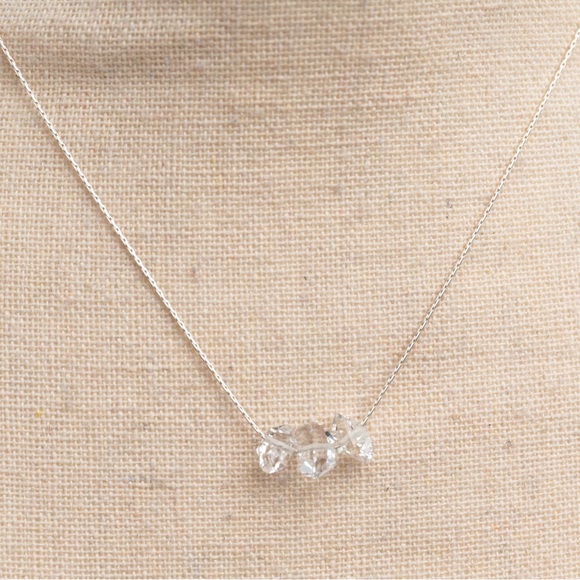 Deb Guyot Herkimer diamond quartz 3 stone necklace & earring set quiet luxury - Picture 3 of 16